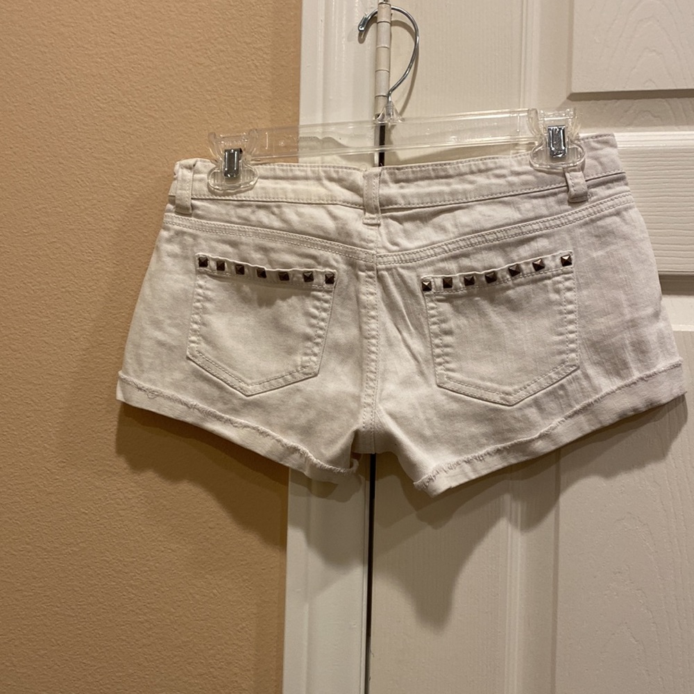 Xhilaration low rise denim shorts - Picture 2 of 6